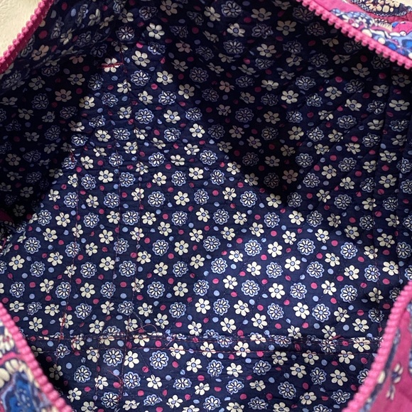 Vera Bradley Weekender Duffle Bag Boysenberry Paisleys Quilted Cotton Fabric EUC - Picture 7 of 8